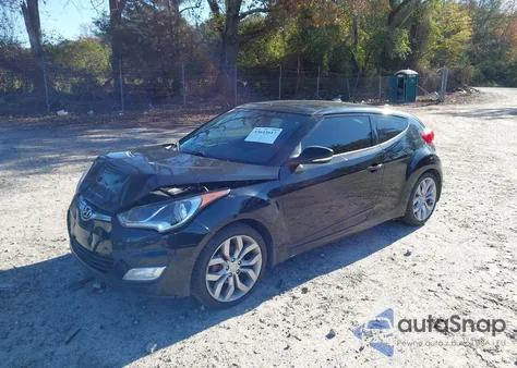 2013 Hyundai Veloster Base W/Red z USA, uszkodzony, nr VIN KMHTC6AD1DU131182